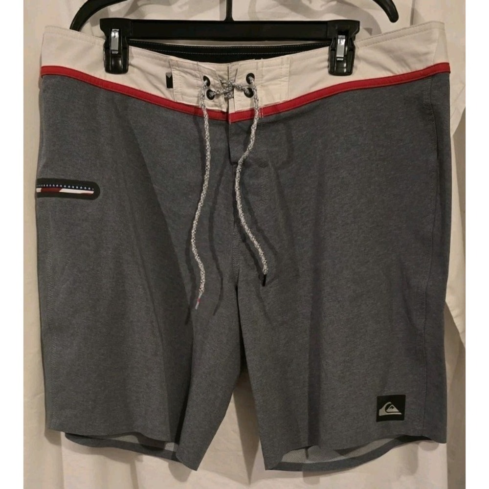 Men's Grey Quiksilver Board Shorts Size 36